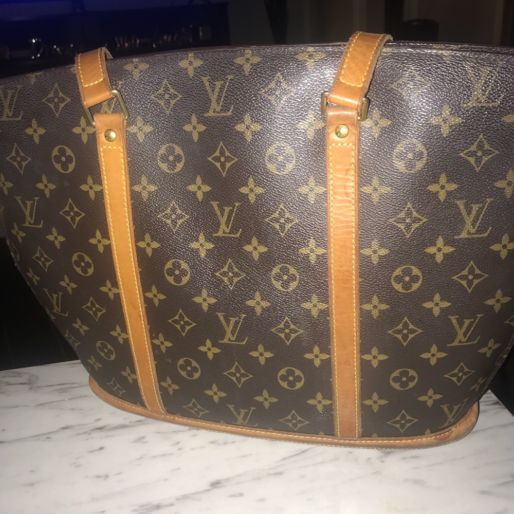 Louis Vuitton Babylone zip bag
